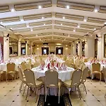 Diament Arsenal Palace Katowice - Хожув