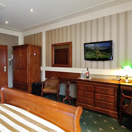 Hotel Diament Arsenal Palace Katowice - Chorzow