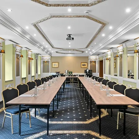 Hotel Diament Arsenal Palace Katowice - Chorzow