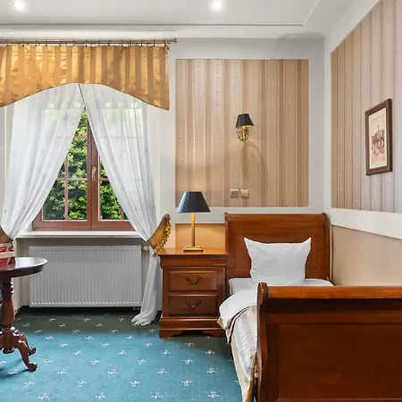 Diament Arsenal Palace Katowice - 4* Chorzow