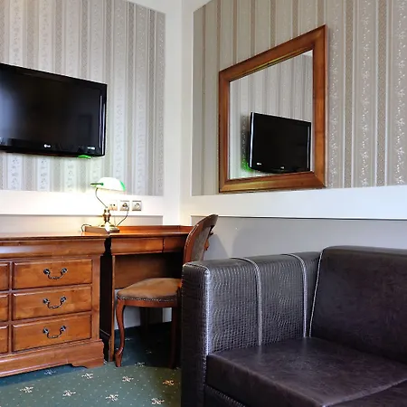 Diament Arsenal Palace Katowice - 4* Chorzów