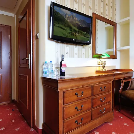 Diament Arsenal Palace Katowice - Hotel 4*