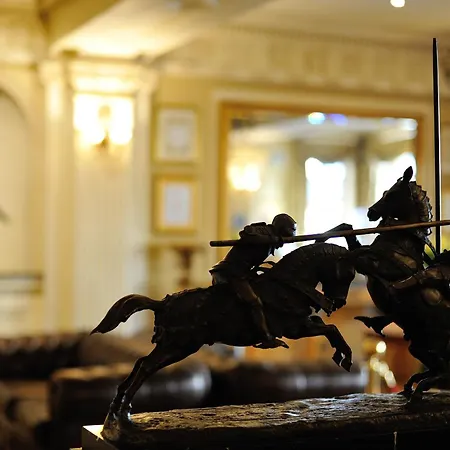 Diament Arsenal Palace Katowice -