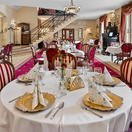 Diament Arsenal Palace Katowice - 4* 초르조프