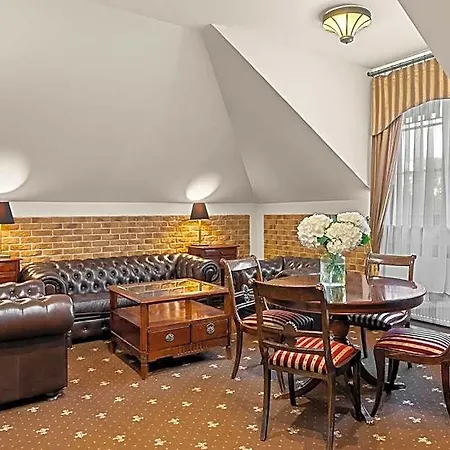 Diament Arsenal Palace Katowice - Hotel Chorzow
