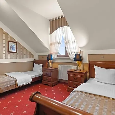 Diament Arsenal Palace Katowice -