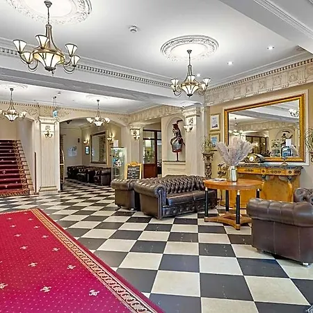 Diament Arsenal Palace Katowice - Hotel
