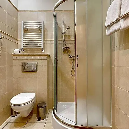 Diament Arsenal Palace Katowice -