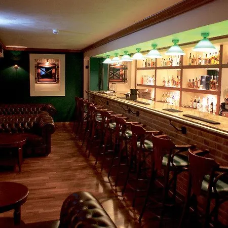 Diament Arsenal Palace Katowice - שורזוב