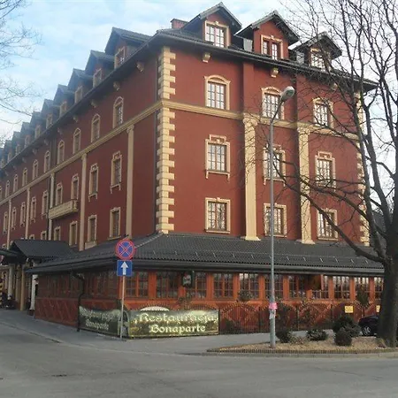 Diament Arsenal Palace Katowice - שורזוב