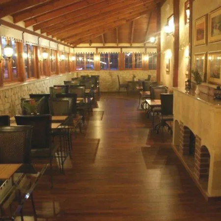 Diament Arsenal Palace Katowice - שורזוב