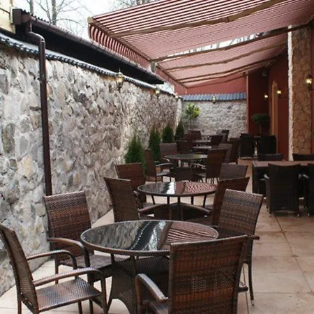 מלון Diament Arsenal Palace Katowice - שורזוב