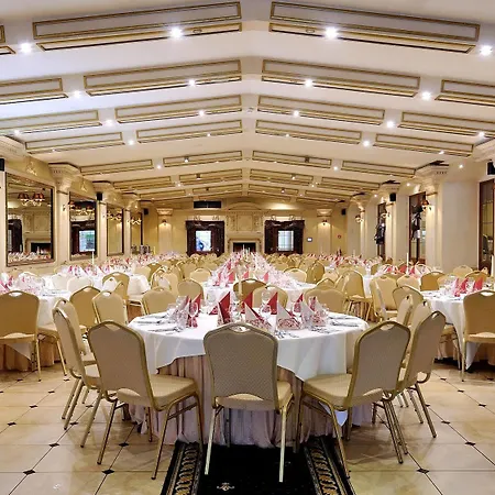 מלון Diament Arsenal Palace Katowice - שורזוב