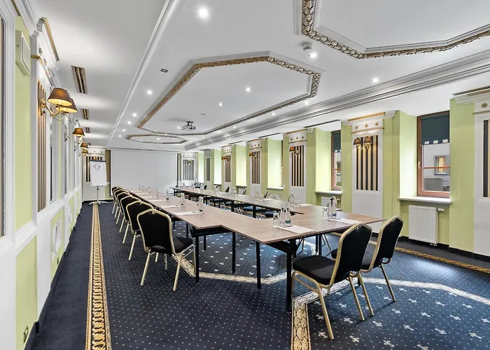 Diament Arsenal Palace Katowice - 4* Chorzów