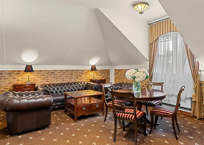 Diament Arsenal Palace Katowice - 초르조프