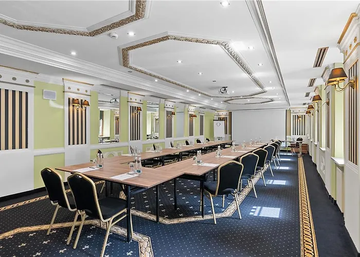 Diament Arsenal Palace Katowice - 호텔 4*